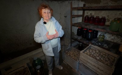 "12 років збирали гарні врожаї": жителька Хмельниччини розповіла, як готує картоплю до посадки "12 років збирали гарні врожаї": жителька Хмельниччини розповіла, як готує картоплю до посадки