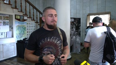 "Я до сьогодні продовжую йому писати" у Рівному провели виставку та вечір пам'яті бійця Максима Кривцова "Я до сьогодні продовжую йому писати" у Рівному провели виставку та вечір пам'яті бійця Максима Кривцова