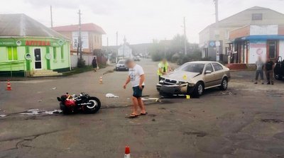 Наслідки ДТП у Летичеві, унаслідок якого травмувався мотоцикліст Наслідки ДТП у Летичеві, унаслідок якого травмувався мотоцикліст
