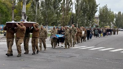 У двох громадах Кіровоградщини попрощалися із загиблими на війні з РФ земляками У двох громадах Кіровоградщини попрощалися із загиблими на війні з РФ земляками