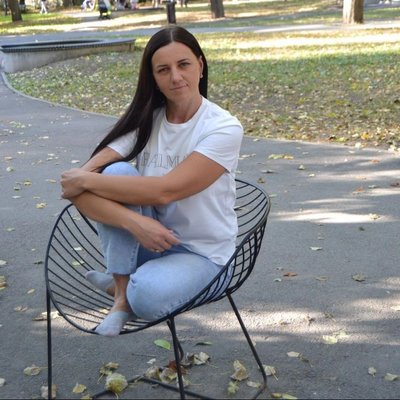 Яна Жерновська Яна Жерновська