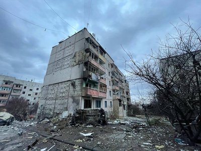 удар по багатоповерхівці у Куп'янську удар по багатоповерхівці у Куп'янську