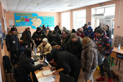 Переселенці у транзитному центрі у Харкові Переселенці у транзитному центрі у Харкові