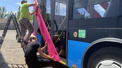 Їдуть навіть під час відключень світла. У Миколаєві курсують тролейбуси з автономним ходом Їдуть навіть під час відключень світла. У Миколаєві курсують тролейбуси з автономним ходом