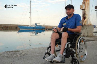 Шістнадцять годин у човні: реабілітація ветеранів на воді в Одесі Шістнадцять годин у човні: реабілітація ветеранів на воді в Одесі