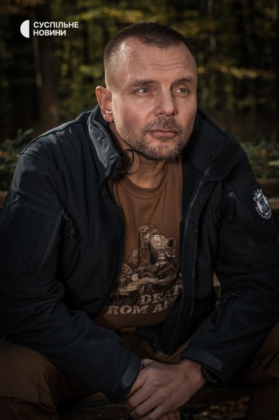 "Мені зрізають скотч з очей і стяжки з рук, я йду у бік України у футболці" — Михайло Вершинін про обмін та полон "Мені зрізають скотч з очей і стяжки з рук, я йду у бік України у футболці" — Михайло Вершинін про обмін та полон