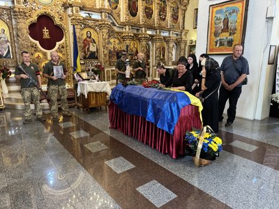 У Полтаві попрощались із оператором БпЛА Артемом Трохименком, який поліг на Донеччині У Полтаві попрощались із оператором БпЛА Артемом Трохименком, який поліг на Донеччині