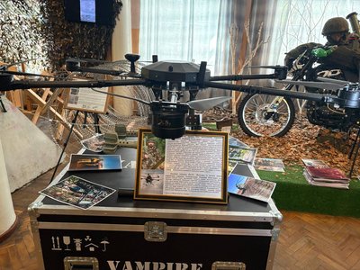 Дрони, техніка й трофейне озброєння: що зберігають у музеї Десантно-штурмових військ у Житомирі