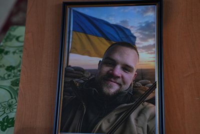 У Херсоні в останню путь провели військових Владислава Кисельова та Дмитра Жукова У Херсоні в останню путь провели військових Владислава Кисельова та Дмитра Жукова