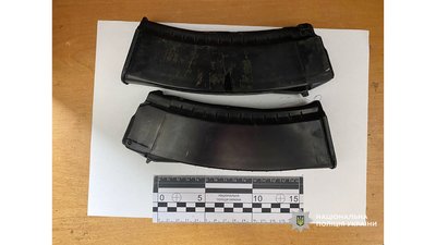 Між колишнім подружжям у Чернігові виникла сварка: поліцейські, які приїхали на виклик, вилучили кулемет, гранати, набої Між колишнім подружжям у Чернігові виникла сварка: поліцейські, які приїхали на виклик, вилучили кулемет, гранати, набої