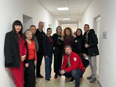 Слідами Анджеліни Джолі у Херсоні Слідами Анджеліни Джолі у Херсоні