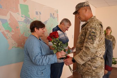 Родині загиблого прикордонника з Одеси передали державну нагороду Родині загиблого прикордонника з Одеси передали державну нагороду