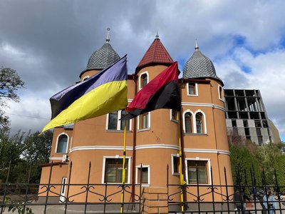 УПЦ чи ПЦУ: біля храму у Черкасах виникла бійка УПЦ чи ПЦУ: біля храму у Черкасах виникла бійка