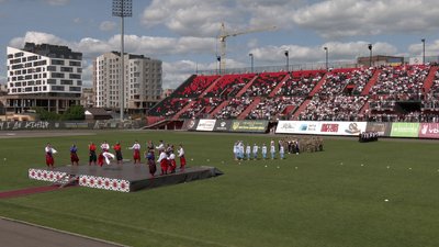 Урочиста хода випускників 2025 відбулась у Рівному Урочиста хода випускників 2025 відбулась у Рівному