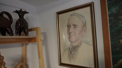 "Він живе, поки ми пам'ятаємо": на Полтавщині відкрили музей до 100-річчя гончара Василя Омеляненка