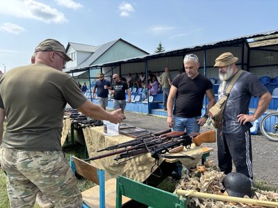 зброя, виставка зброї зброя, виставка зброї