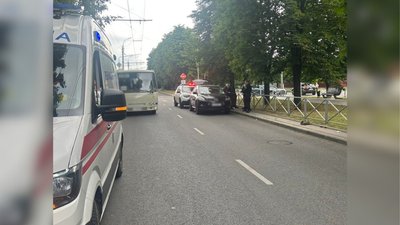Знаходиться під домашнім арештом: підозрюваному у смертельній ДТП в Черкасах обрали запобіжний захід Знаходиться під домашнім арештом: підозрюваному у смертельній ДТП в Черкасах обрали запобіжний захід