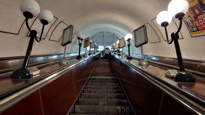 Зупинені ескалатори та вимкнені світильники: як економить електроенергію метро Харкова Зупинені ескалатори та вимкнені світильники: як економить електроенергію метро Харкова