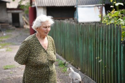 Люди життя прифронтове село Миколаївка жителька Миколаївки Валентина Новогродівська громада Покровський район Донецька область Люди життя прифронтове село Миколаївка жителька Миколаївки Валентина Новогродівська громада Покровський район Донецька область