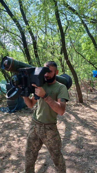 У Львові військовому встановили протези обох ніг з електронними колінами У Львові військовому встановили протези обох ніг з електронними колінами