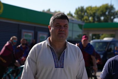 Велосипедом подорожує Україною на знак підтримки. У Дніпрі Суспільне поспілкувалося з канадським ветераном з ампутацією Велосипедом подорожує Україною на знак підтримки. У Дніпрі Суспільне поспілкувалося з канадським ветераном з ампутацією