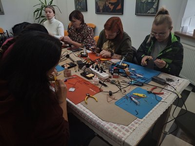 Дрони, дружини воїнів Дрони, дружини воїнів