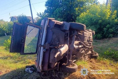 На Полтавщині перекинувся автомобіль ВАЗ: водій загинув на місці На Полтавщині перекинувся автомобіль ВАЗ: водій загинув на місці