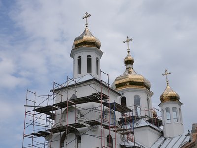 У Миргороді зводять храм за гроші вірян на честь усіх репресованих і закатованих священнослужителів У Миргороді зводять храм за гроші вірян на честь усіх репресованих і закатованих священнослужителів
