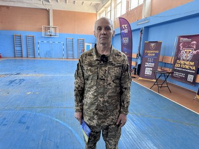 Домедична допомога, робота з дронами та зброєю. У Центрі спротиву в Кривому Розі провели практичні заняття Домедична допомога, робота з дронами та зброєю. У Центрі спротиву в Кривому Розі провели практичні заняття