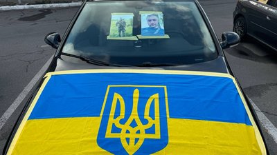 У Вінниці відбувся автопробіг у пам'ять про полеглого Ігоря Зайця У Вінниці відбувся автопробіг у пам'ять про полеглого Ігоря Зайця