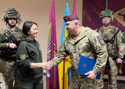 Ганна Маляр і Олег Апостол Ганна Маляр і Олег Апостол
