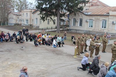 В Охтирці попрощалися з військовослужбовцем Володимиром Чубарем В Охтирці попрощалися з військовослужбовцем Володимиром Чубарем