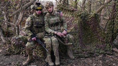 Військовослужбовці 30-ї окремої механізованої бригади Владислав та Вадим Донецька область Військовослужбовці 30-ї окремої механізованої бригади Владислав та Вадим Донецька область