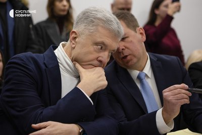 Пʼятий президент України та лідер партії "Європейська Солідарність" Петро Порошенко (в центрі) під час судового засідання в Касаційному суді у Києві, 30 січня 2026 року Пʼятий президент України та лідер партії "Європейська Солідарність" Петро Порошенко (в центрі) під час судового засідання в Касаційному суді у Києві, 30 січня 2026 року