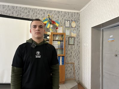 "Думав, що тут кожен сам за себе": як ресоціалізують неповнолітніх у Кременчуцькій колонії "Думав, що тут кожен сам за себе": як ресоціалізують неповнолітніх у Кременчуцькій колонії