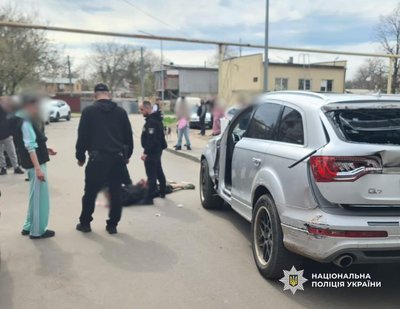 Погрози пістолетом і викрадення авто: на Одещині затримали підозрюваного Погрози пістолетом і викрадення авто: на Одещині затримали підозрюваного