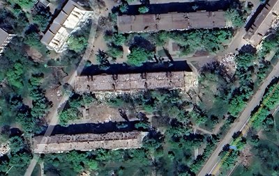 Супутникові знімки зруйнованого будинку в Маріуполі по Проспекту Нахимова Супутникові знімки зруйнованого будинку в Маріуполі по Проспекту Нахимова