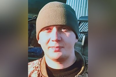 Дмитро Стрілець - загиблий військовий, якого поховали у братській могилі в Чернівцях Дмитро Стрілець - загиблий військовий, якого поховали у братській могилі в Чернівцях