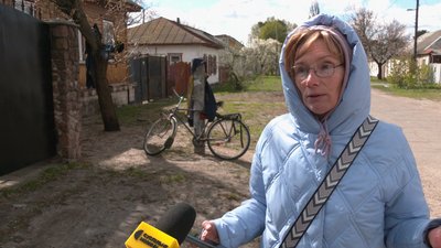 Тримає 14 собак в будинку у середмісті та вигулює їх без намордників: чернігівці поскаржились на сусіда поліції Тримає 14 собак в будинку у середмісті та вигулює їх без намордників: чернігівці поскаржились на сусіда поліції