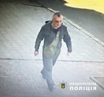 У центрі Одеси вбили чоловіка: повідомляють, що це громадський діяч Демʼян Ганул У центрі Одеси вбили чоловіка: повідомляють, що це громадський діяч Демʼян Ганул