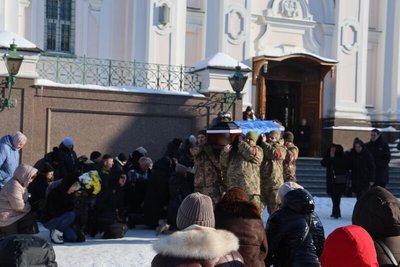 У Луцьку попрощалися з 34-річним солдатом Іваном Прокопцем У Луцьку попрощалися з 34-річним солдатом Іваном Прокопцем