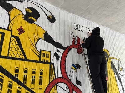 Новий мурал опору: у Сумах з’явився Шевченко та “Хамерман” Новий мурал опору: у Сумах з’явився Шевченко та “Хамерман”