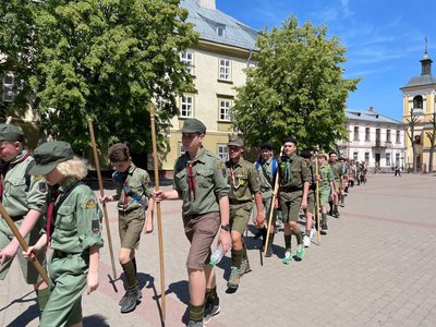В Івано-Франківську пластуни відзначили День Героїв: репортаж В Івано-Франківську пластуни відзначили День Героїв: репортаж