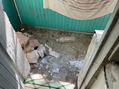 обстріли, Херсон, будинок, скло обстріли, Херсон, будинок, скло
