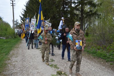 На Тернопільщині попрощалися з бійцем Василем Солоненком, похорон військового, 25 квітня 2026 року