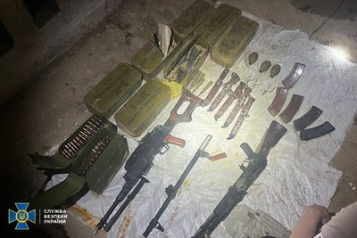 У Херсоні затримали священника московського патріархату, який підпільно продавав зброю У Херсоні затримали священника московського патріархату, який підпільно продавав зброю