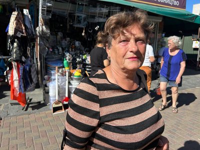 Яблука подорожчали вдвічі: яка ціна у Житомирі та що кажуть продавці й покупці Яблука подорожчали вдвічі: яка ціна у Житомирі та що кажуть продавці й покупці