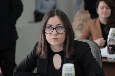 Депутати Рівнеради не підтримали запит щодо відновлення зупинки «Дворецька» Депутати Рівнеради не підтримали запит щодо відновлення зупинки «Дворецька»