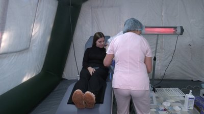 У Рівному люди вперше здавали кров у напівпольових умовах У Рівному люди вперше здавали кров у напівпольових умовах