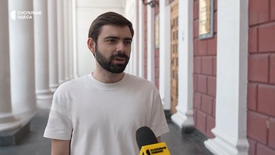 Будівництво біля «М1» в Одесі: міськрада через суд вимагає демонтувати три поверхи, які перекрили вид на море Будівництво біля «М1» в Одесі: міськрада через суд вимагає демонтувати три поверхи, які перекрили вид на море